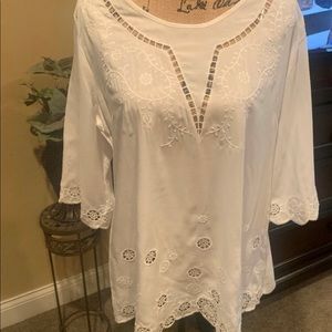 NWOT Crisp White Boho Blouse.  SZ L